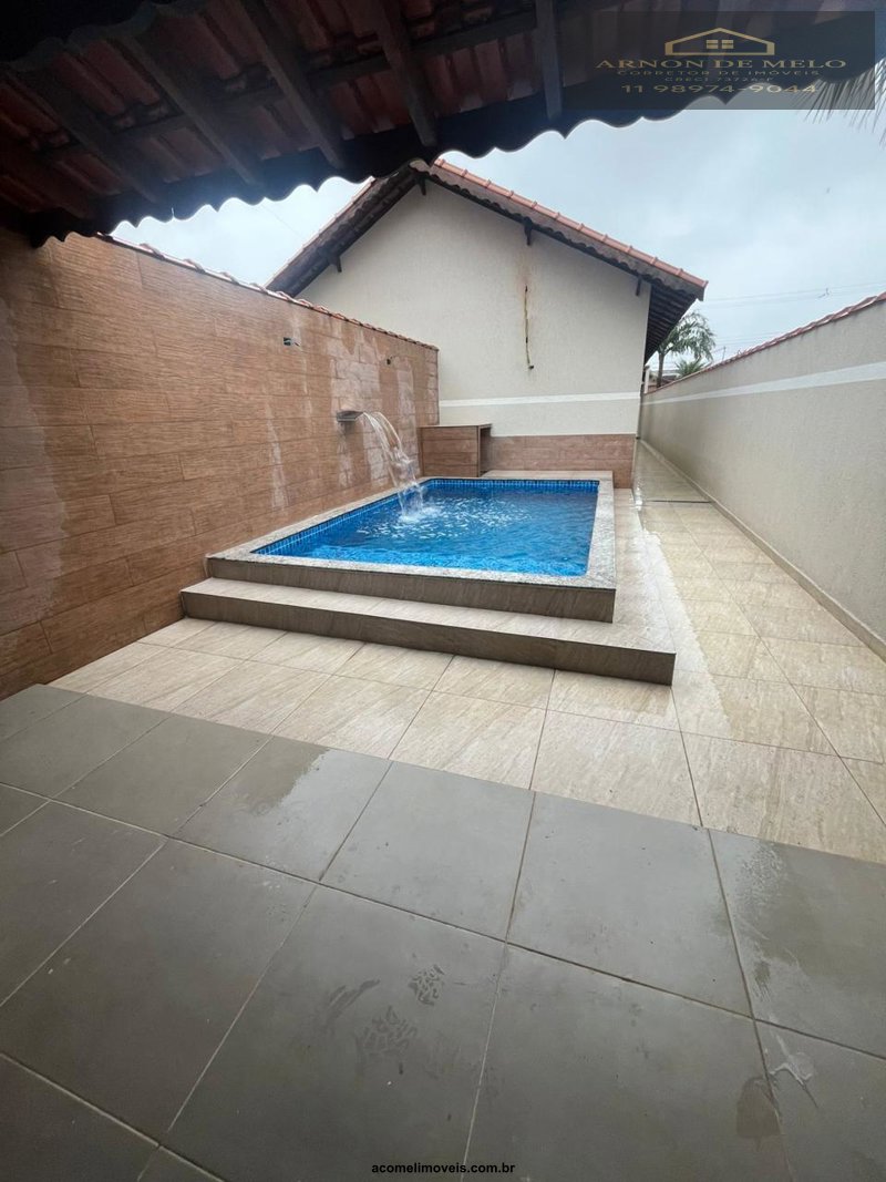 Casa, 2 quartos, 107 m² - Foto 1
