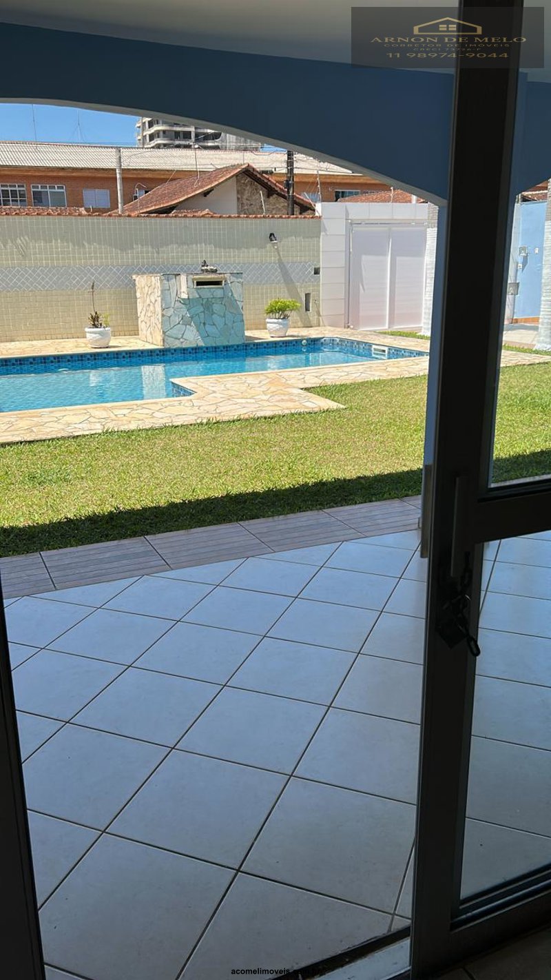 Casas no Litoral para venda em Praia Grande no bairro Vila Caiçara