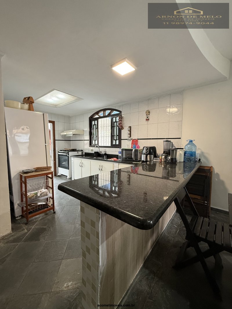 Casa, 4 quartos, 220 m² - Foto 2