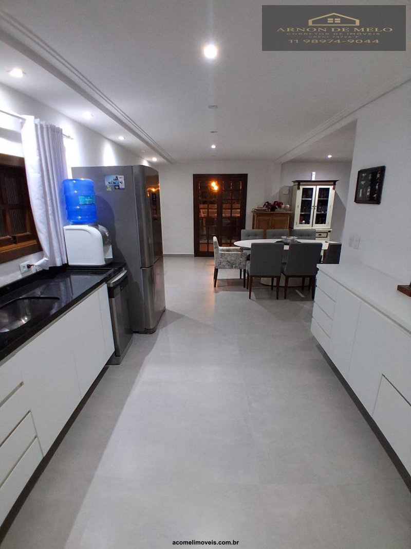Casa, 4 quartos, 215 m² - Foto 5