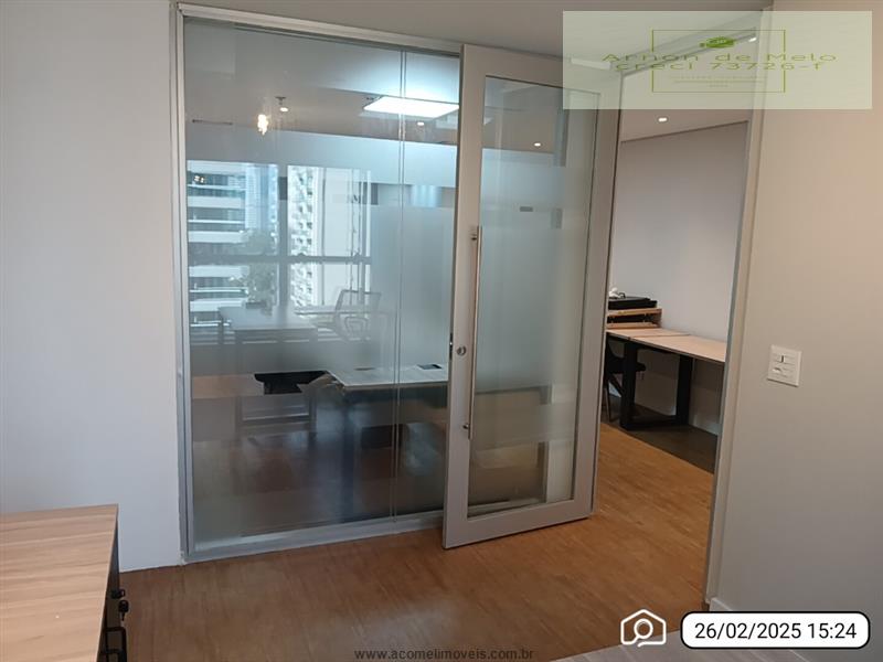 Imóvel comercial para alugar  no Alphaville - Barueri, SP. Imóveis